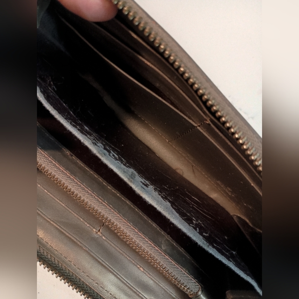 GUCCI Guccissima Bronze Long Wallet - Picture 12 of 15